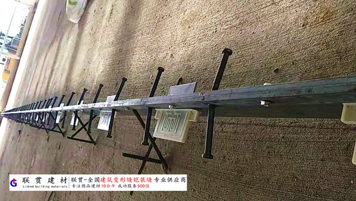 深圳市铠甲缝施工案例